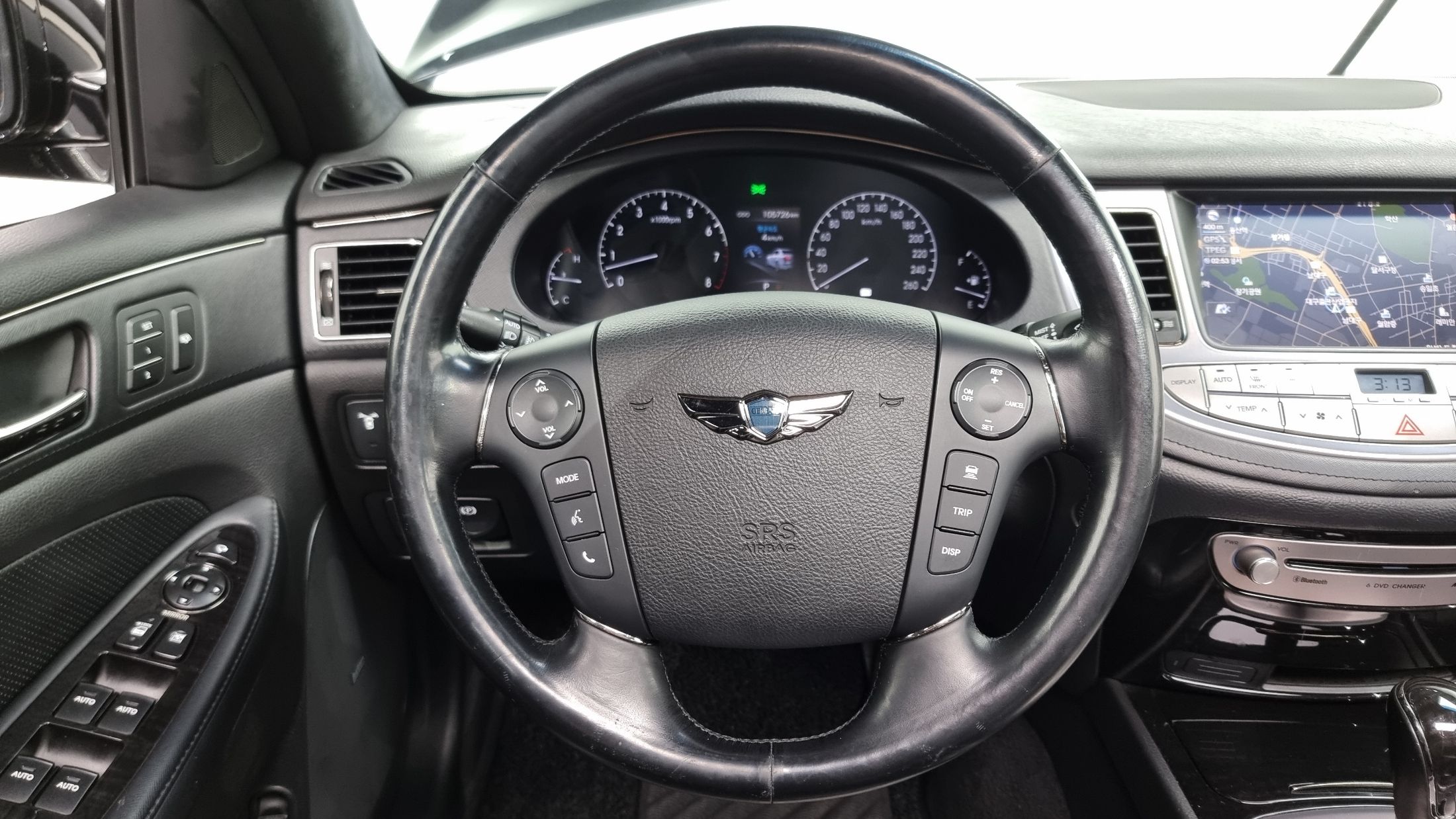 HYUNDAI GENESIS 2011