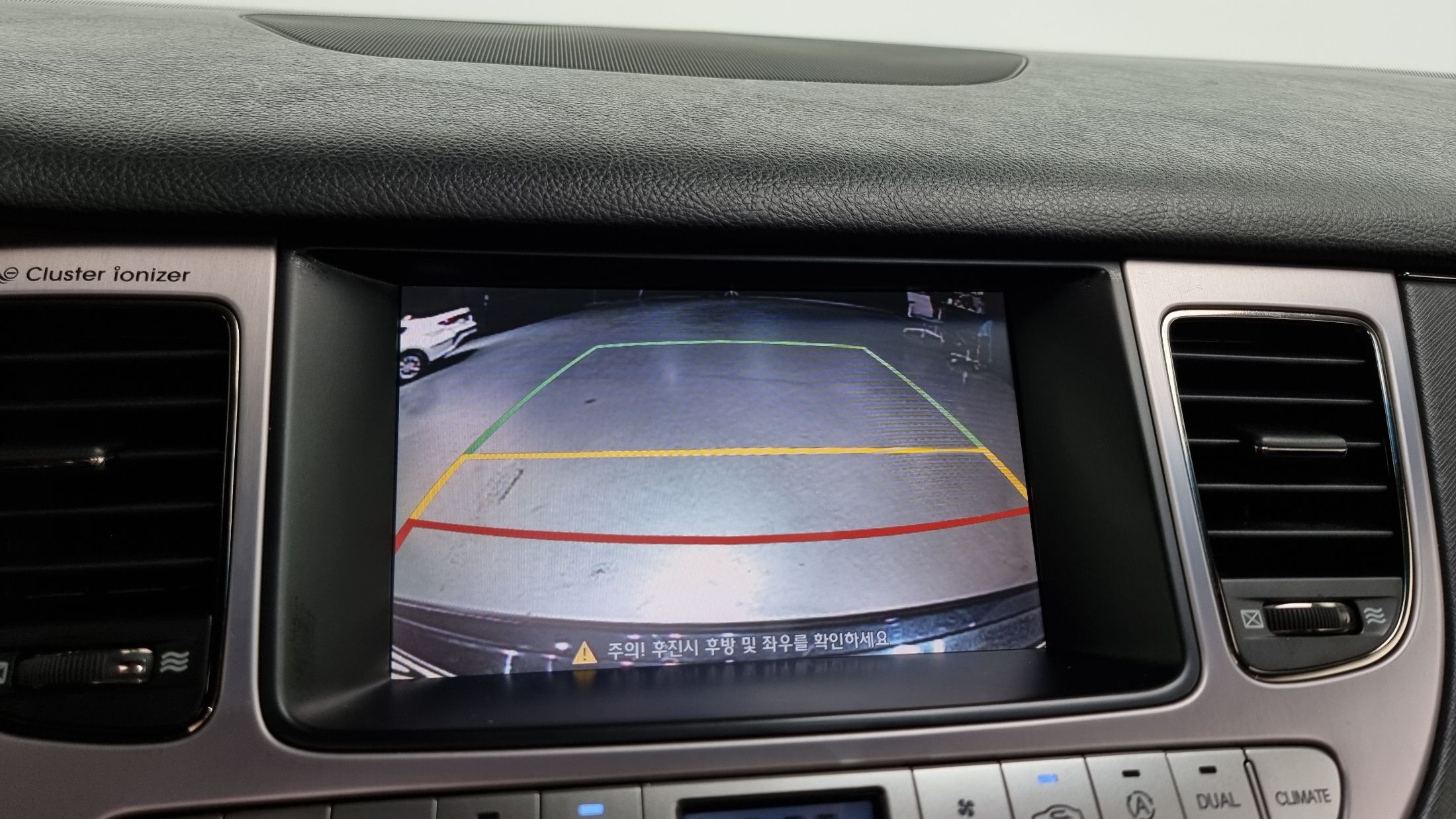 HYUNDAI GENESIS 2011