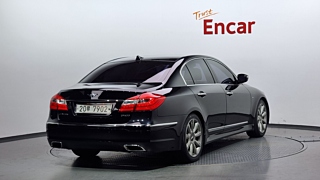 HYUNDAI GENESIS 2011