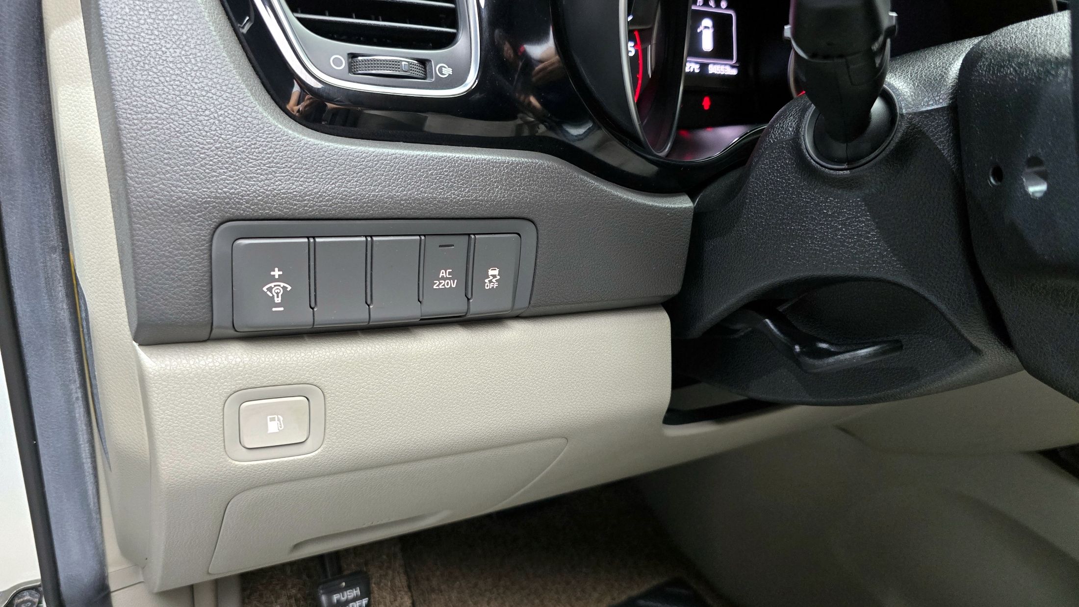 KIA CARNIVAL 2014
