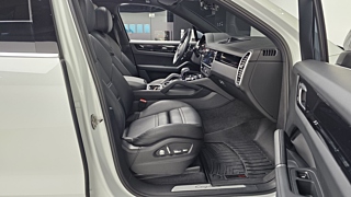 PORSCHE CAYENNE PO536 2021