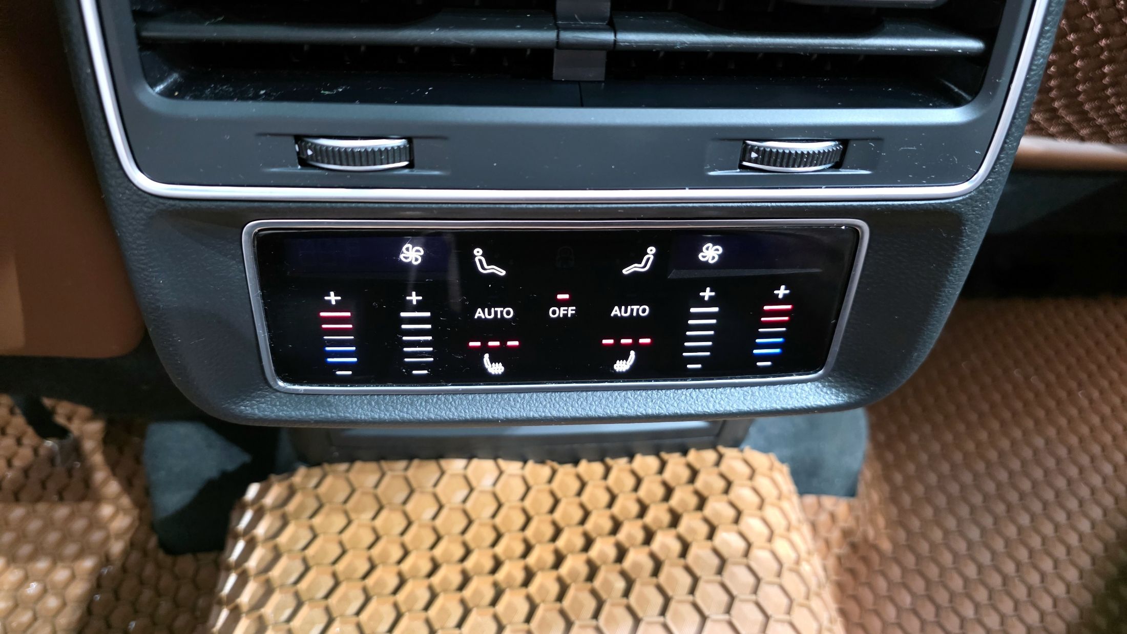 AUDI Q7 4M 2022