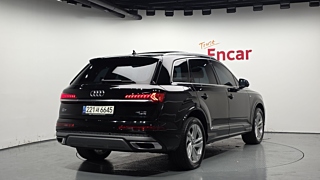 AUDI Q7 4M 2022
