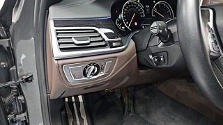 BMW 7-SERIES G11 2016