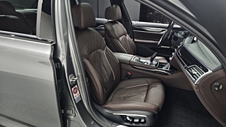 BMW 7-SERIES G11 2016