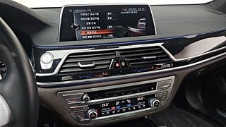 BMW 7-SERIES G11 2016