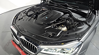 BMW 7-SERIES G11 2016
