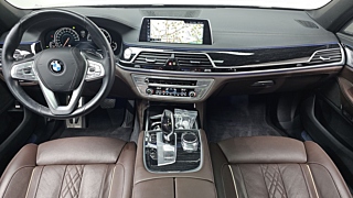 BMW 7-SERIES G11 2016