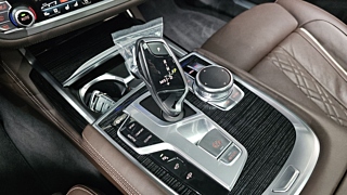BMW 7-SERIES G11 2016
