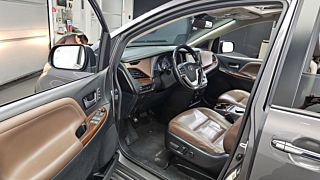TOYOTA SIENNA 2017