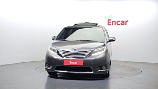 TOYOTA SIENNA 2017