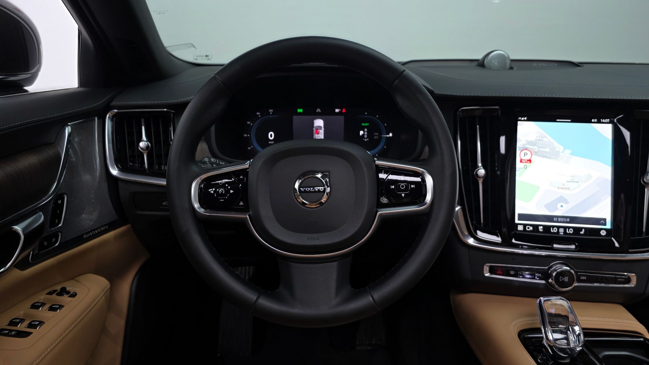 VOLVO S90 2022