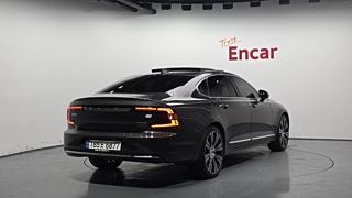 VOLVO S90 2022