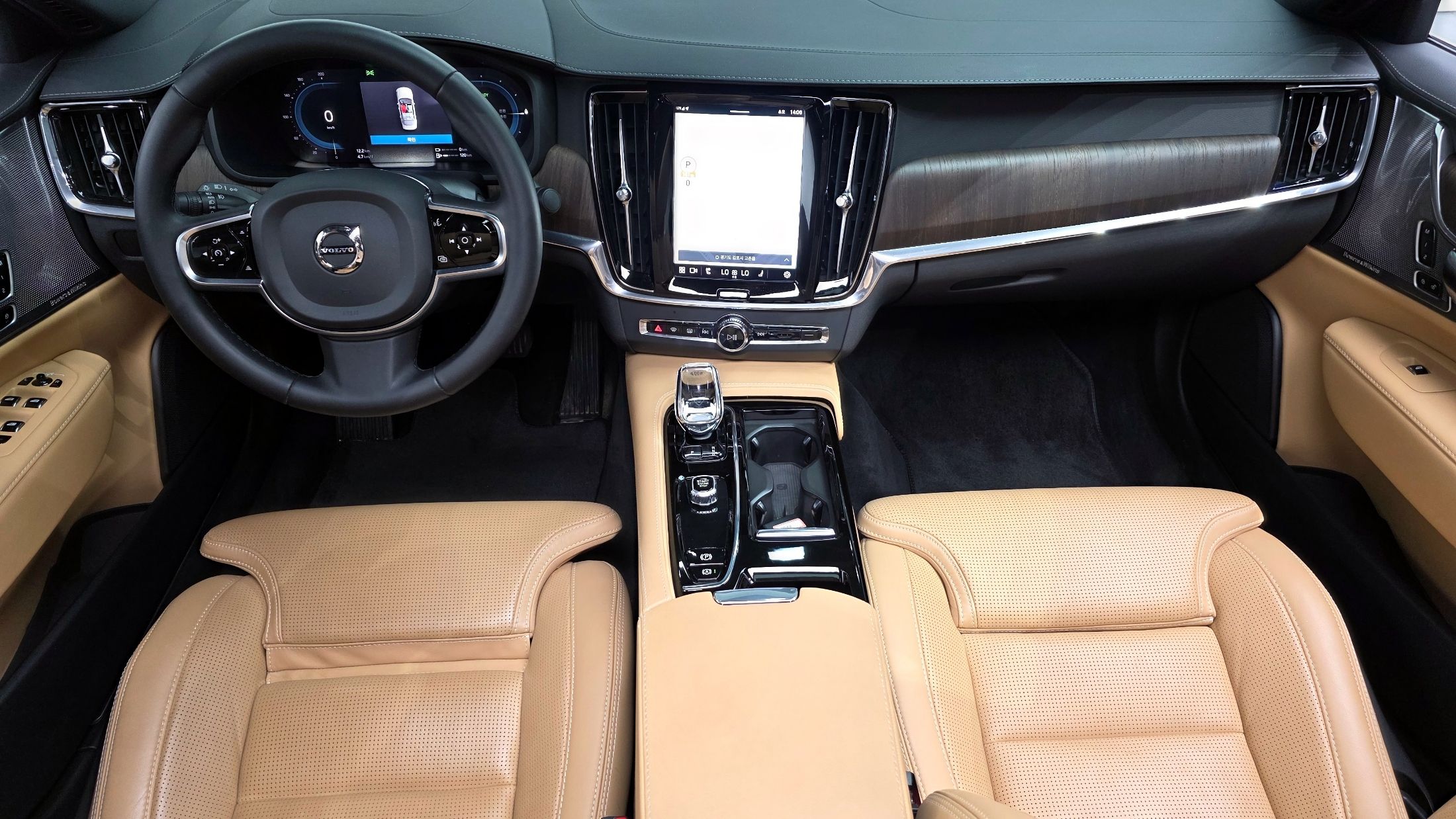 VOLVO S90 2022
