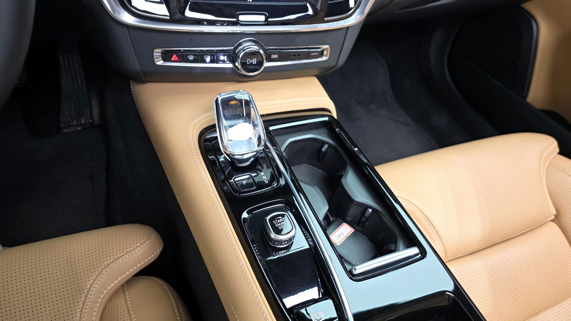 VOLVO S90 2022