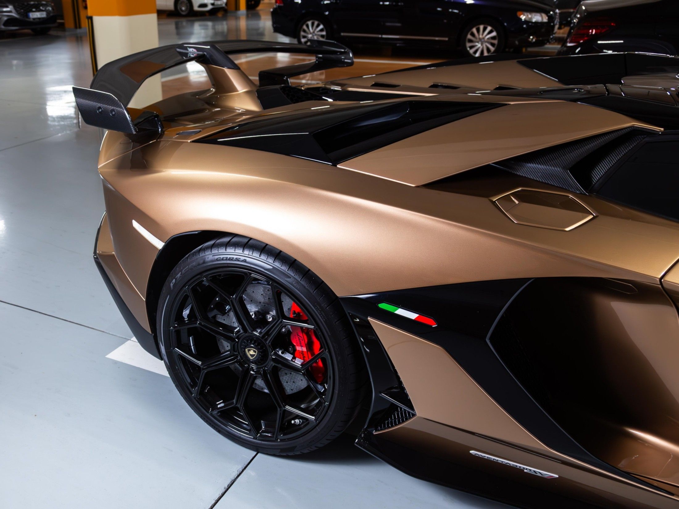 LAMBORGHINI AVENTADOR 2021