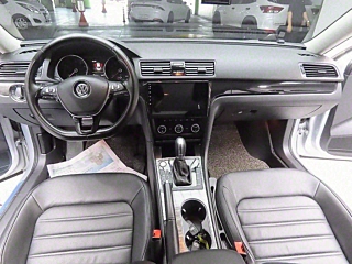 VOLKSWAGEN PASSAT  2.0 TSI 2018