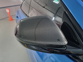 LAMBORGHINI URUS 2021