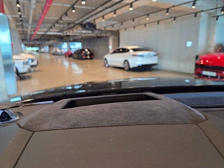 LAMBORGHINI URUS 2019