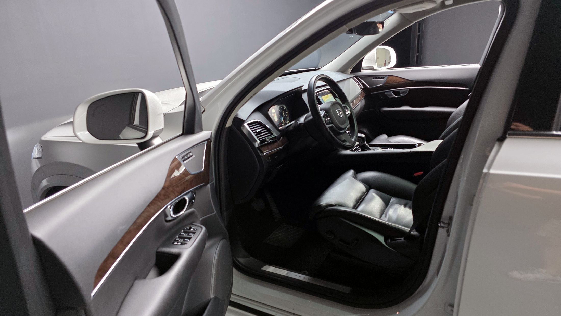 VOLVO XC90 2016