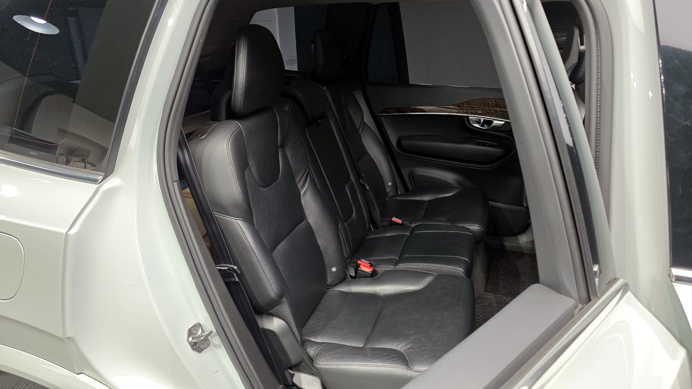 VOLVO XC90 2016