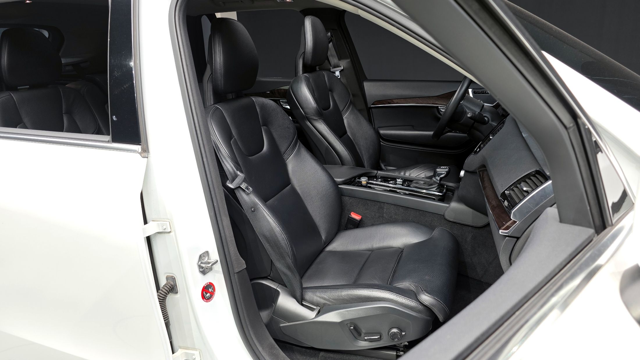 VOLVO XC90 2016