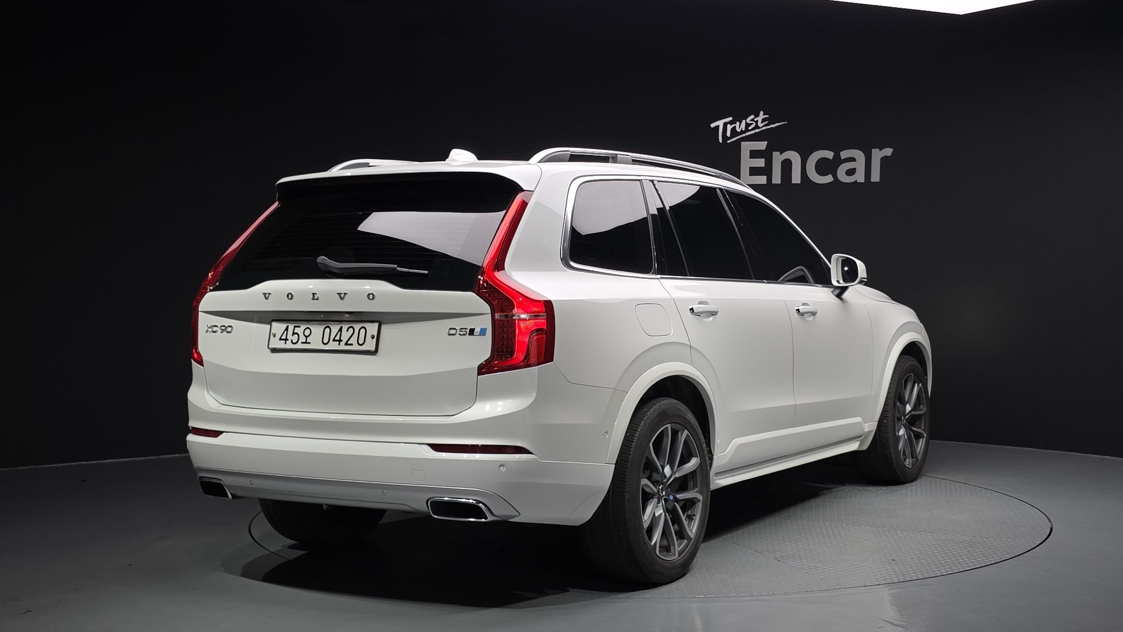 VOLVO XC90 2016