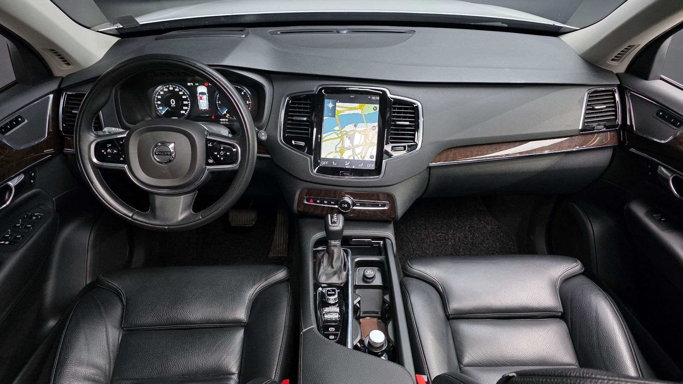 VOLVO XC90 2016
