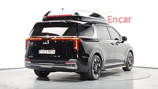 KIA CARNIVAL  2025