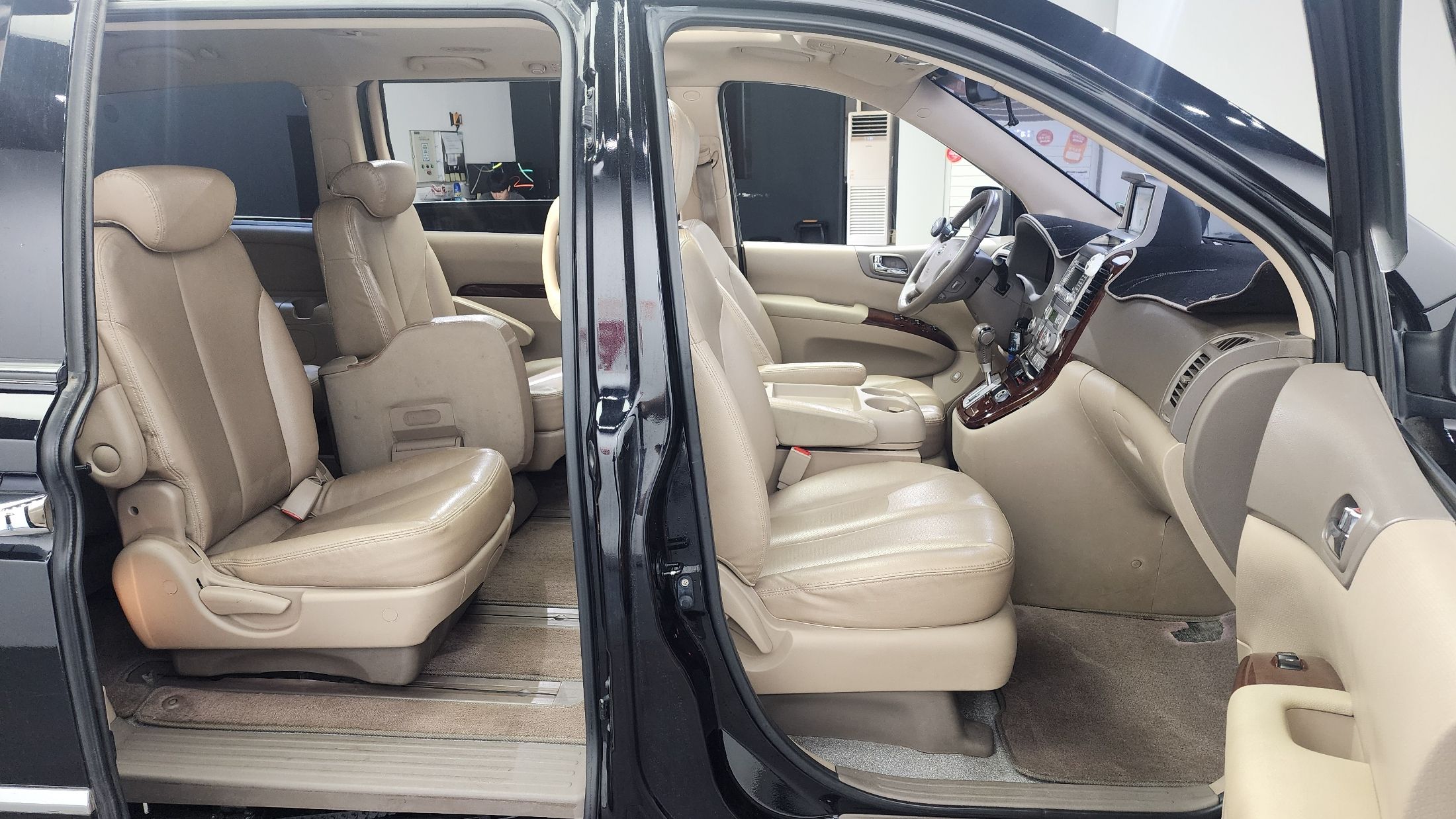 KIA CARNIVAL GRAND 2009