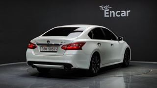 NISSAN ALTIMA 2017