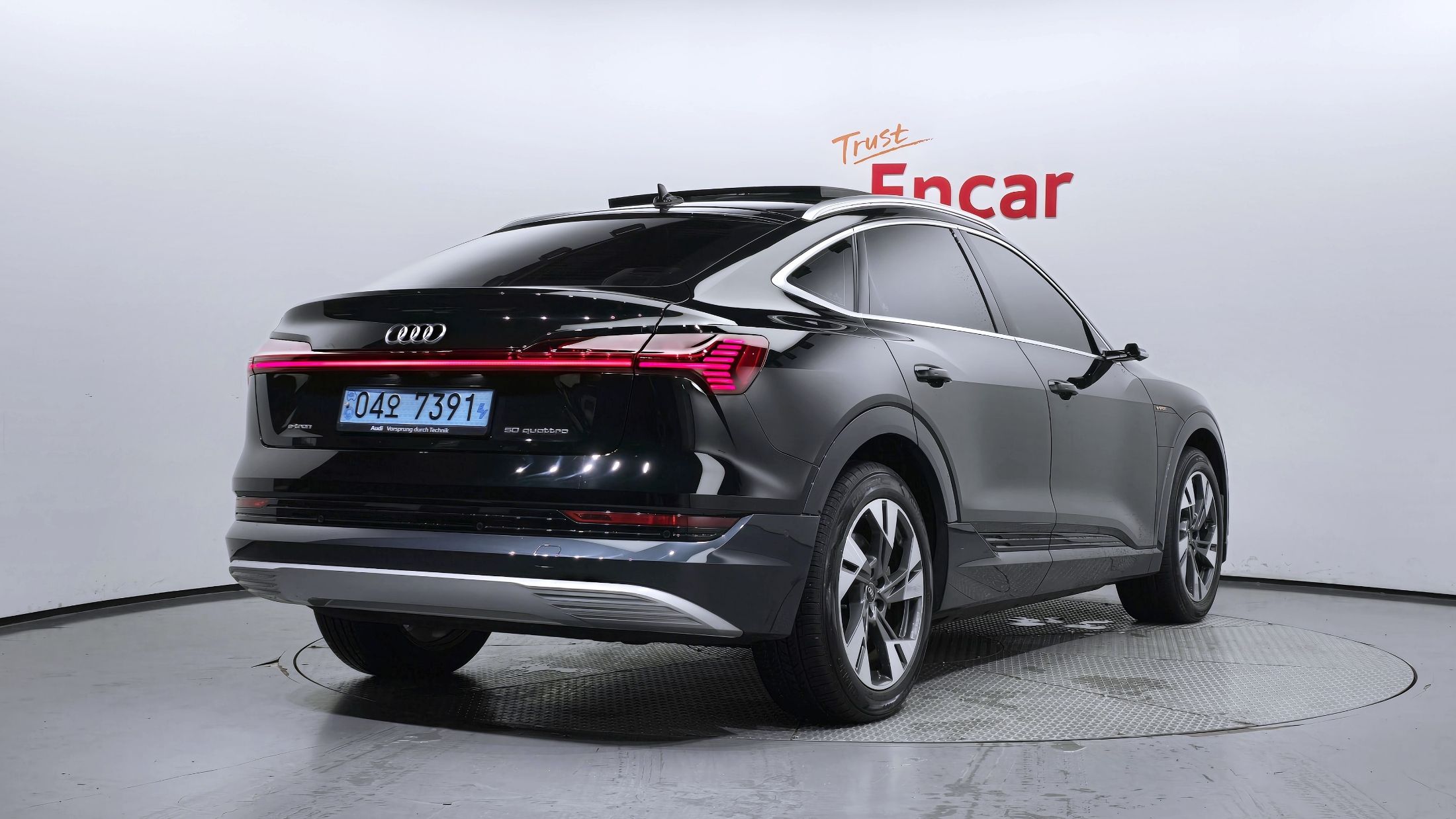AUDI E-TRON 2022