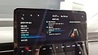 HYUNDAI STARIA 2025