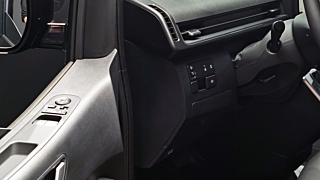 HYUNDAI STARIA 2025
