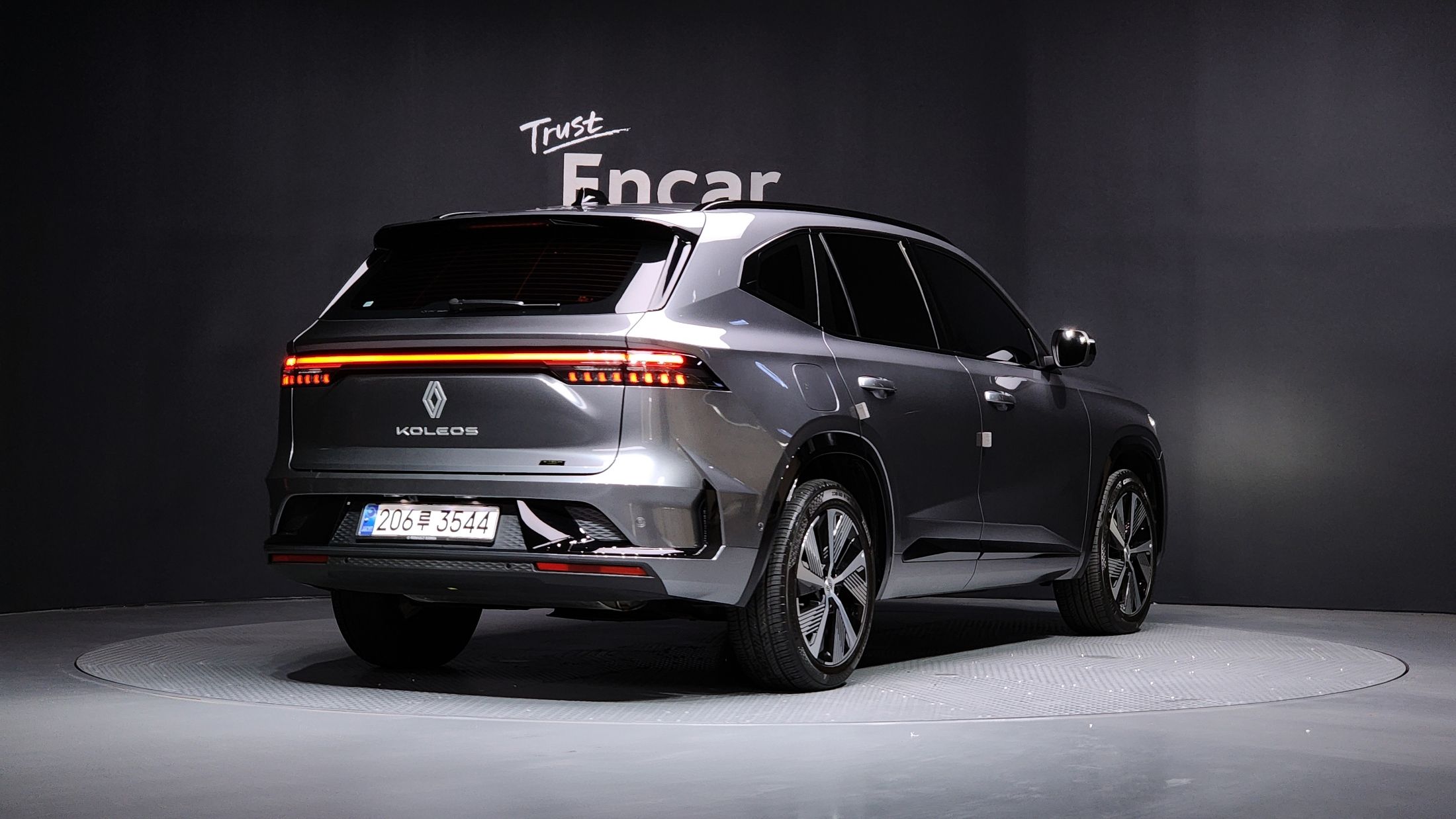 SAMSUNG GRAND KOLEOS 2025