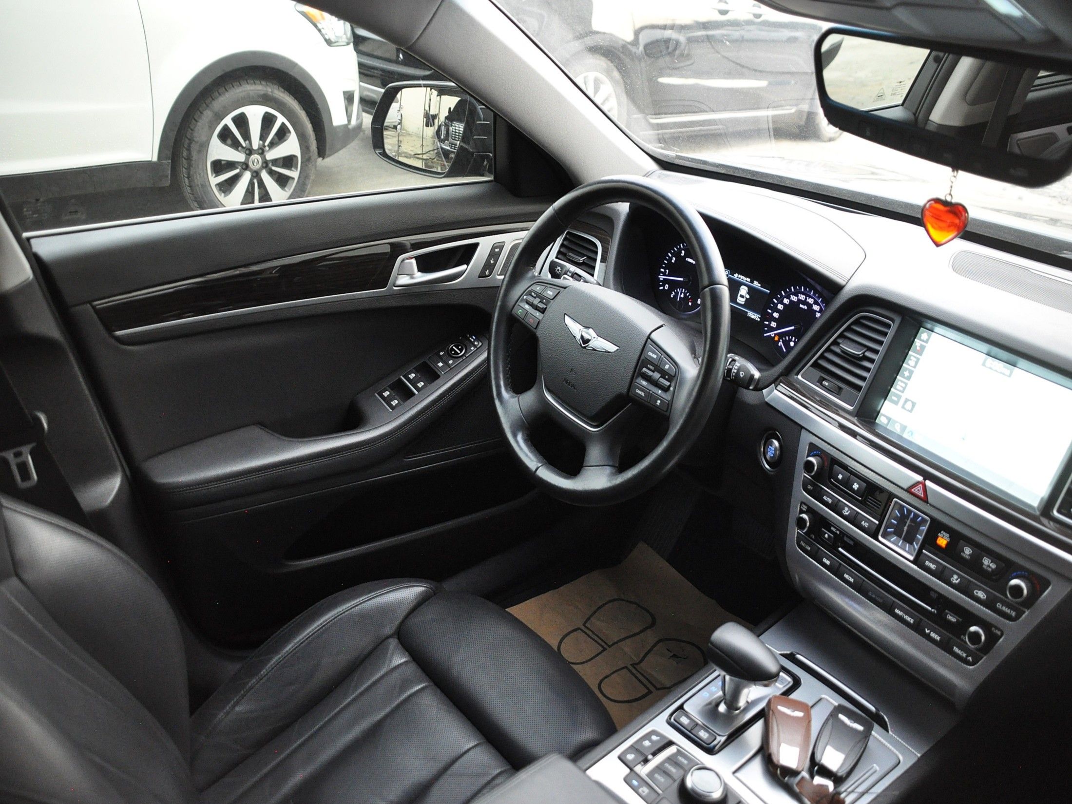 GENESIS G80 2016