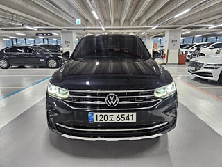 VOLKSWAGEN TIGUAN 2021