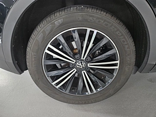 VOLKSWAGEN TIGUAN 2021