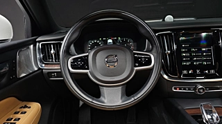 VOLVO S60  3 GENERATION B5 Insignia 2021
