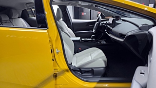 TOYOTA PRIUS  5 GENERATION 2.0 XLE 2024