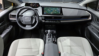 TOYOTA PRIUS  5 GENERATION 2.0 XLE 2024