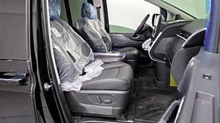 HYUNDAI STARIA 2025