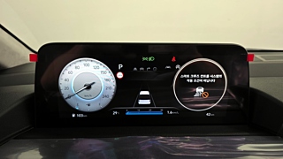HYUNDAI STARIA 2025
