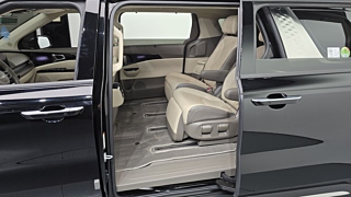 KIA CARNIVAL 2023