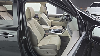 KIA CARNIVAL 2023