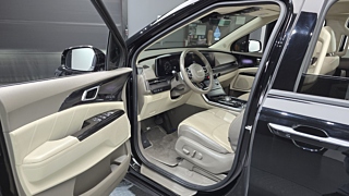 KIA CARNIVAL 2023