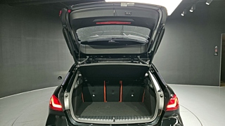 BMW 1-SERIES F40 2021