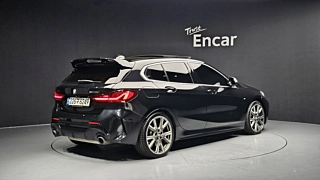 BMW 1-SERIES F40 2021