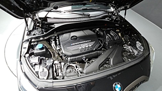 BMW 1-SERIES F40 2021
