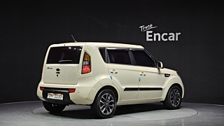 KIA SOUL 2011